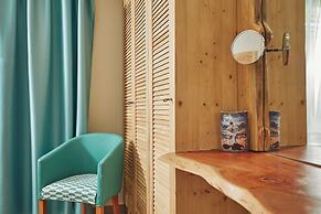 Iniohos Zante Hotel & Suites