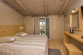 Iniohos Zante Hotel & Suites