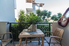 Iniohos Zante Hotel & Suites