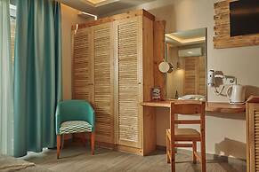 Iniohos Zante Hotel & Suites