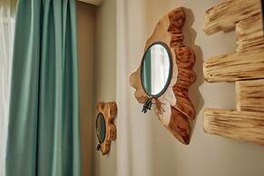 Iniohos Zante Hotel & Suites