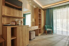 Iniohos Zante Hotel & Suites