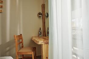 Iniohos Zante Hotel & Suites