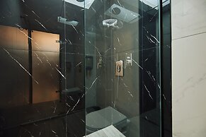 Iniohos Zante Hotel & Suites