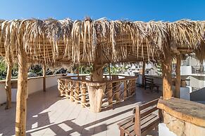 Iniohos Zante Hotel & Suites