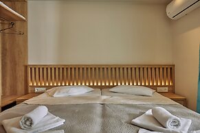 Iniohos Zante Hotel & Suites