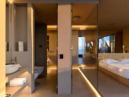 Victoria Palace Hotel