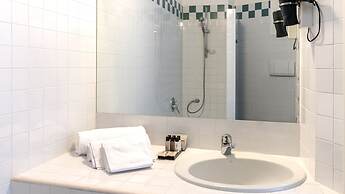 Victoria Palace Hotel