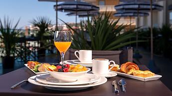 Victoria Palace Hotel