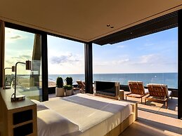 Victoria Palace Hotel