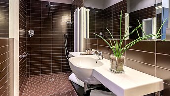 Victoria Palace Hotel