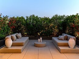 Victoria Palace Hotel