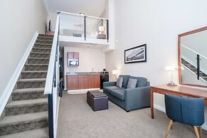 Sandman Hotels & Suites Calgary West