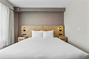 Sandman Hotels & Suites Calgary West