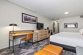 Sandman Hotels & Suites Calgary West