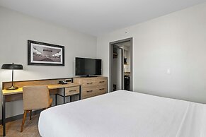 Sandman Hotels & Suites Calgary West