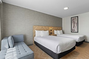 Sandman Hotels & Suites Calgary West