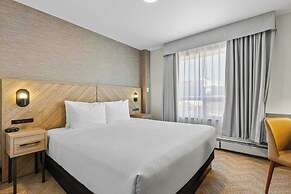 Sandman Hotels & Suites Calgary West