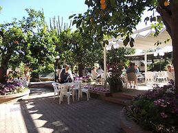 Hotel Girasole