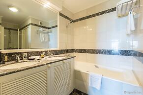 Saigon Domaine Luxury Residences