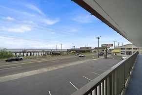 Astoria Rivershore Motel