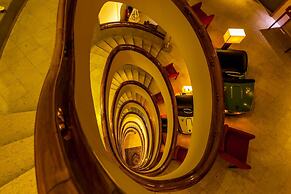 Pão de Açúcar – Vintage Bumper Car Hotel