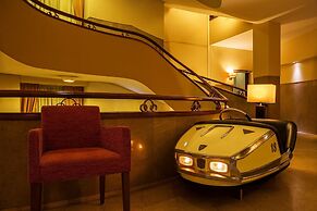 Pão de Açúcar – Vintage Bumper Car Hotel