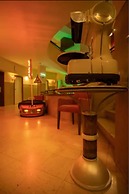 Pão de Açúcar – Vintage Bumper Car Hotel