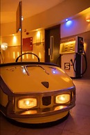 Pão de Açúcar – Vintage Bumper Car Hotel