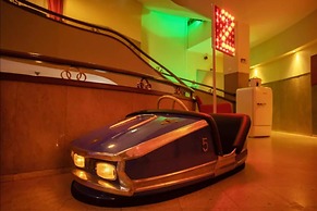 Pão de Açúcar – Vintage Bumper Car Hotel