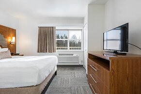 The Marshall Suites