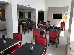 Holiday Inn Express Hotel & Suites Rochester - Victor by IHG