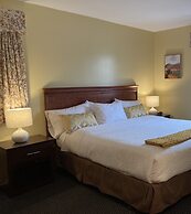 The Central Downtown Inn & Suites