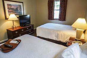 The Central Downtown Inn & Suites