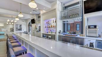 Staybridge Suites Savannah Historic District by IHG