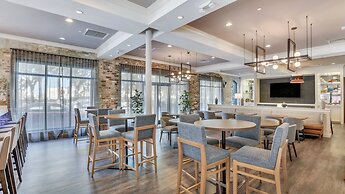 Staybridge Suites Savannah Historic District by IHG