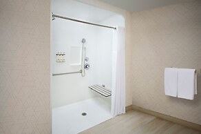 Holiday Inn Express and Suites Kitchener Southeast by IHG