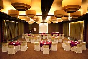 Royal Orchid Resort & Convention Centre