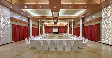 Royal Orchid Resort & Convention Centre
