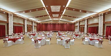 Royal Orchid Resort & Convention Centre