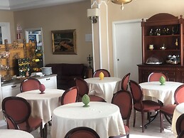 Hotel D'Angelo Palace