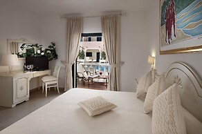 Cala Ginepro Hotel Resort