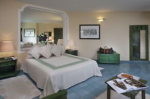 Cala Ginepro Hotel Resort