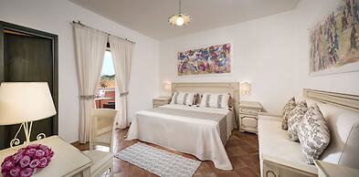 I Giardini di Cala Ginepro Hotel Resort