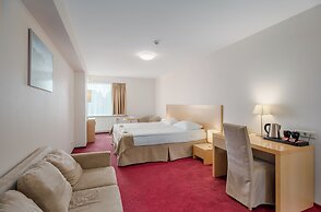 Riga Islande Hotel with FREE parking