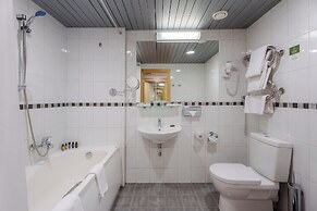 Riga Islande Hotel with FREE parking