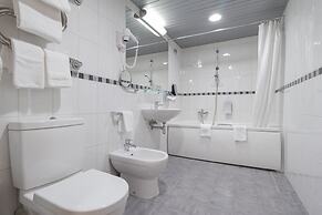 Riga Islande Hotel with FREE parking