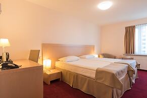 Riga Islande Hotel with FREE parking