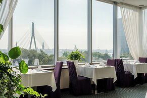 Riga Islande Hotel with FREE parking