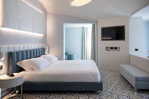Grand Hotel